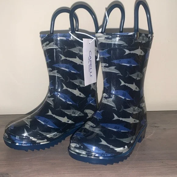 NWT Capelli New York Shark print blue colored rain boots size 6C - Picture 1 of 8